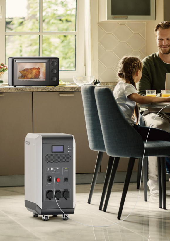 پاور استیشن سانتک مدل PT3650s ظرفیت 5222Wh توان 3650W